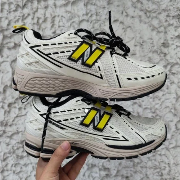 GANNI x New Balance NB 1906R off-white